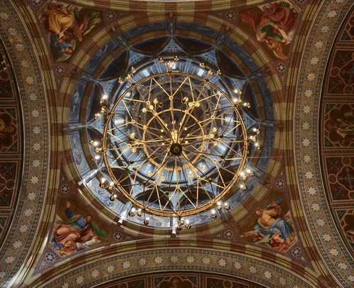 Розпис куполу церкви Трьох святителів — Architecture