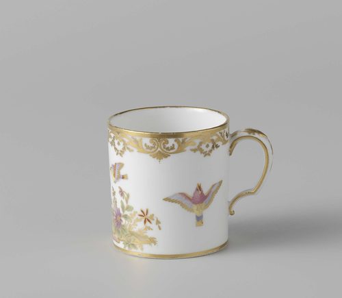 Kop, behorend bij een theeservies (d?uner Bolvry) — Decorative Arts