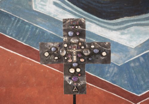Ornamientiertes Altarkreuz von Hermann Jünger 20200203 RAW — Enamel Art