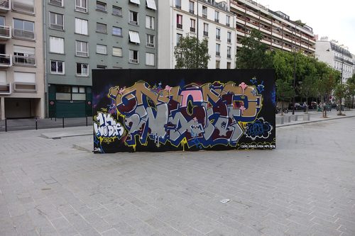 Paris 75018 Rue Pajol no 45 mural Gerz — Graffiti Art