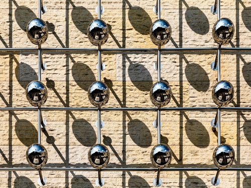 Münster, LWL-Museum für Kunst und Kultur, Lichtkunstwerk "Silberne Frequenz" -- 2022 -- 4266 — Light Art